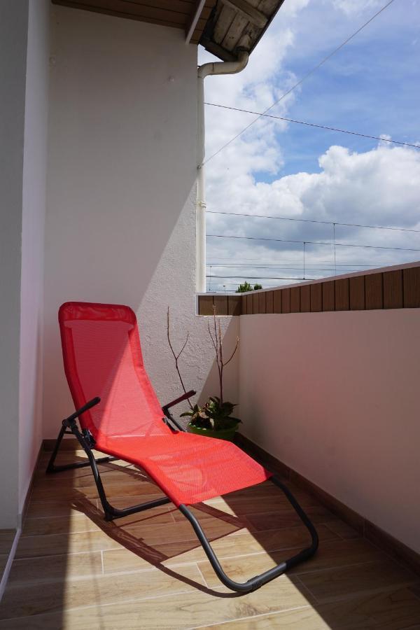 Appart Chic & Moderne Avec Balcon ラ・ロッシュ＝シュル＝ヨン エクステリア 写真